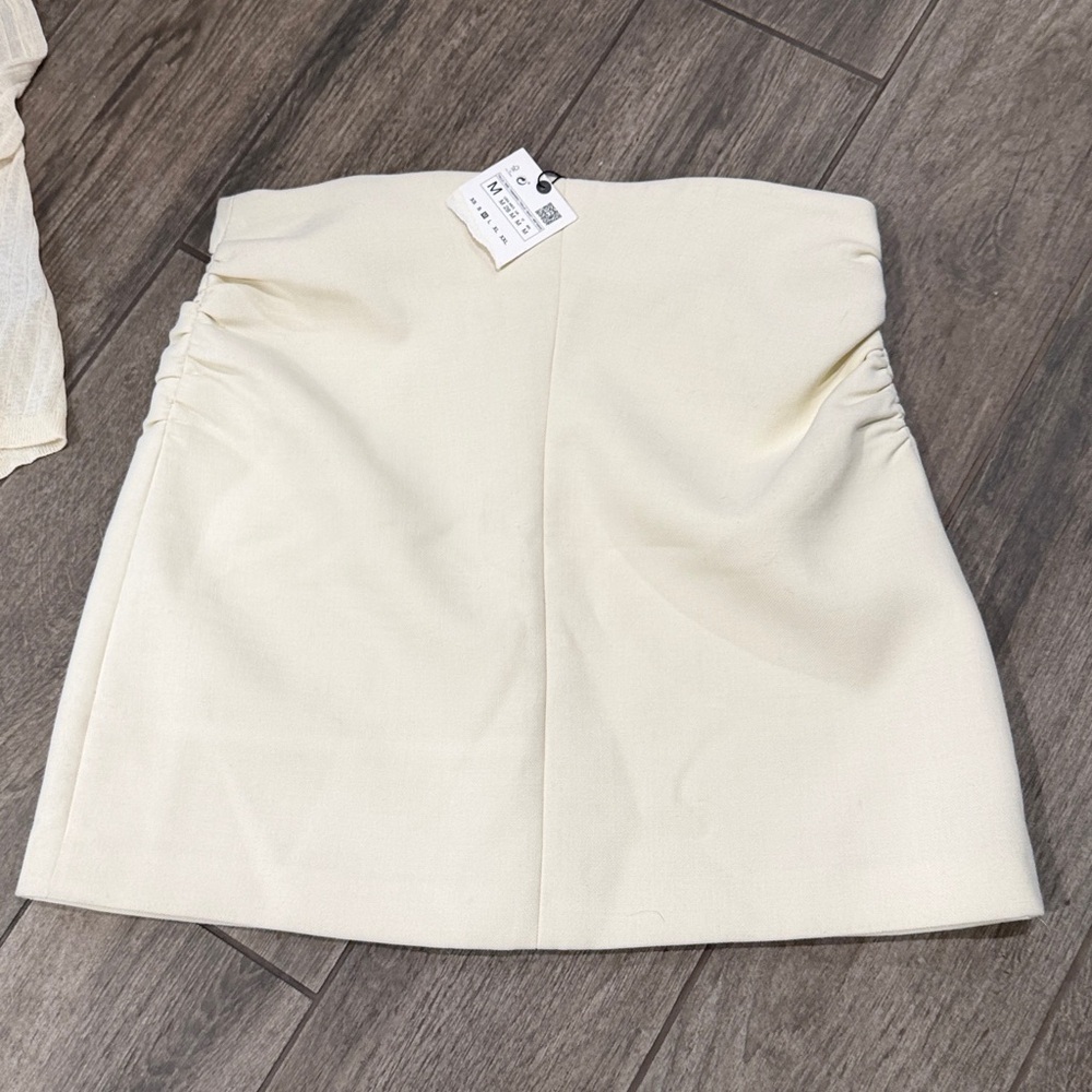 NWT Zara Ivory Textured Top and Ruched Skirt Set - Picture 3 of 7